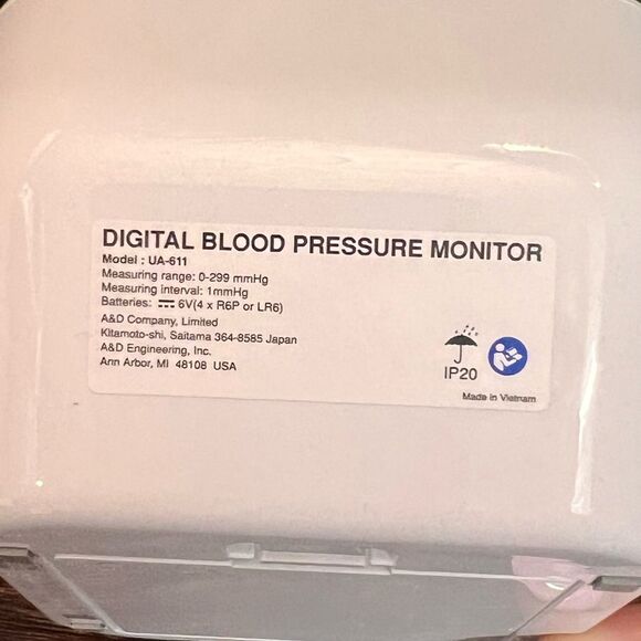 A&D Medical Blood Pressure Monitor, Model UA-611 in White. New in Box! - Picture 10 of 16